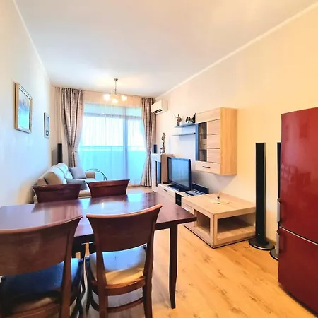 Sea View With Parking Apartment