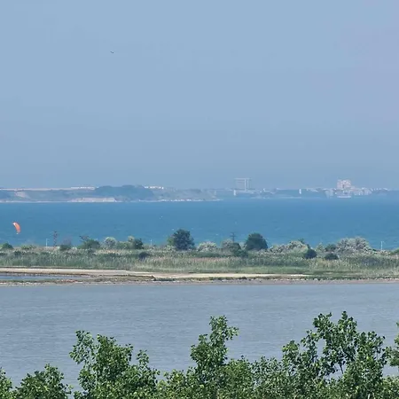 Sea View With Parking Apartment