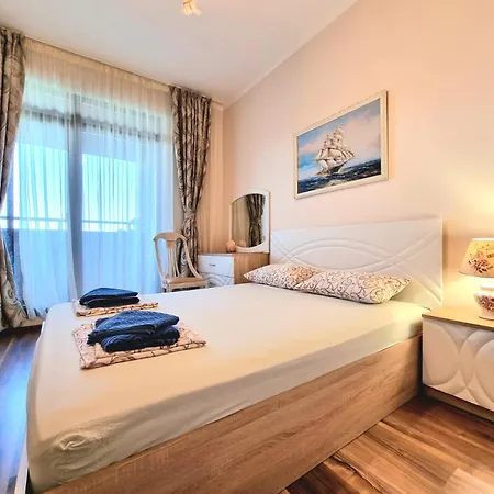 Apartment Sea View With Parking Burgas